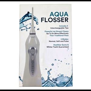Aquasonic Aqua Flosser Brand New in Box